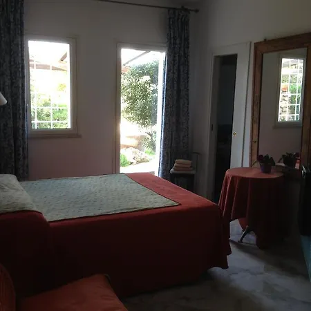 Le Stanze Sul Mare Bed & Breakfast