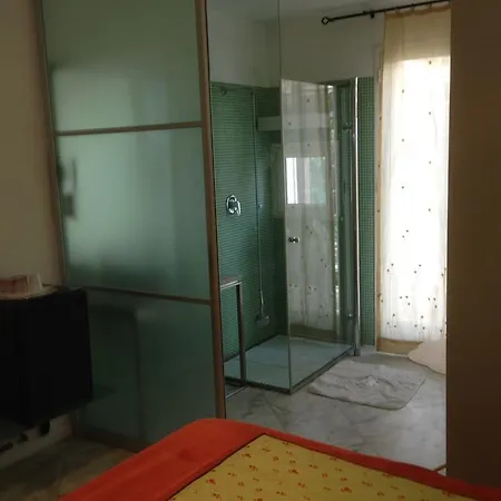 Le Stanze Sul Mare Bed & Breakfast