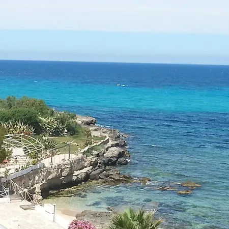 Bed & Breakfast Le Stanze Sul Mare 3*